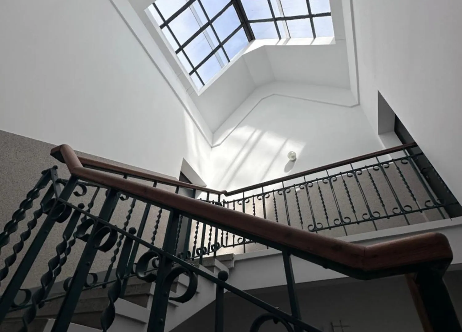 3 City Apartments - Danziger